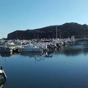 apartamento-en-el-puerto-de-llana.topcostabravahotels.com/